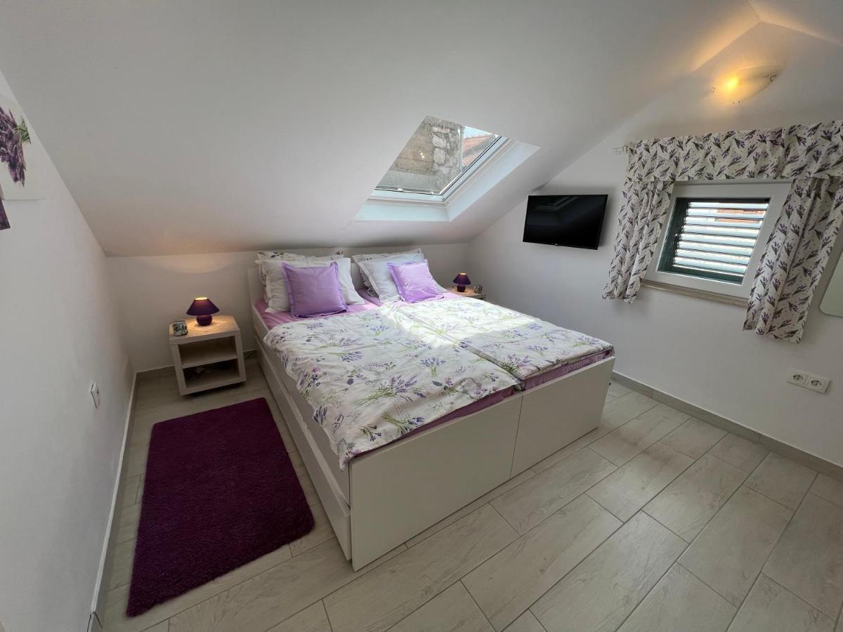 דירות סטארי גראד Apt Bobotovi In Center Of Stari Grad, Hvar מראה חיצוני תמונה